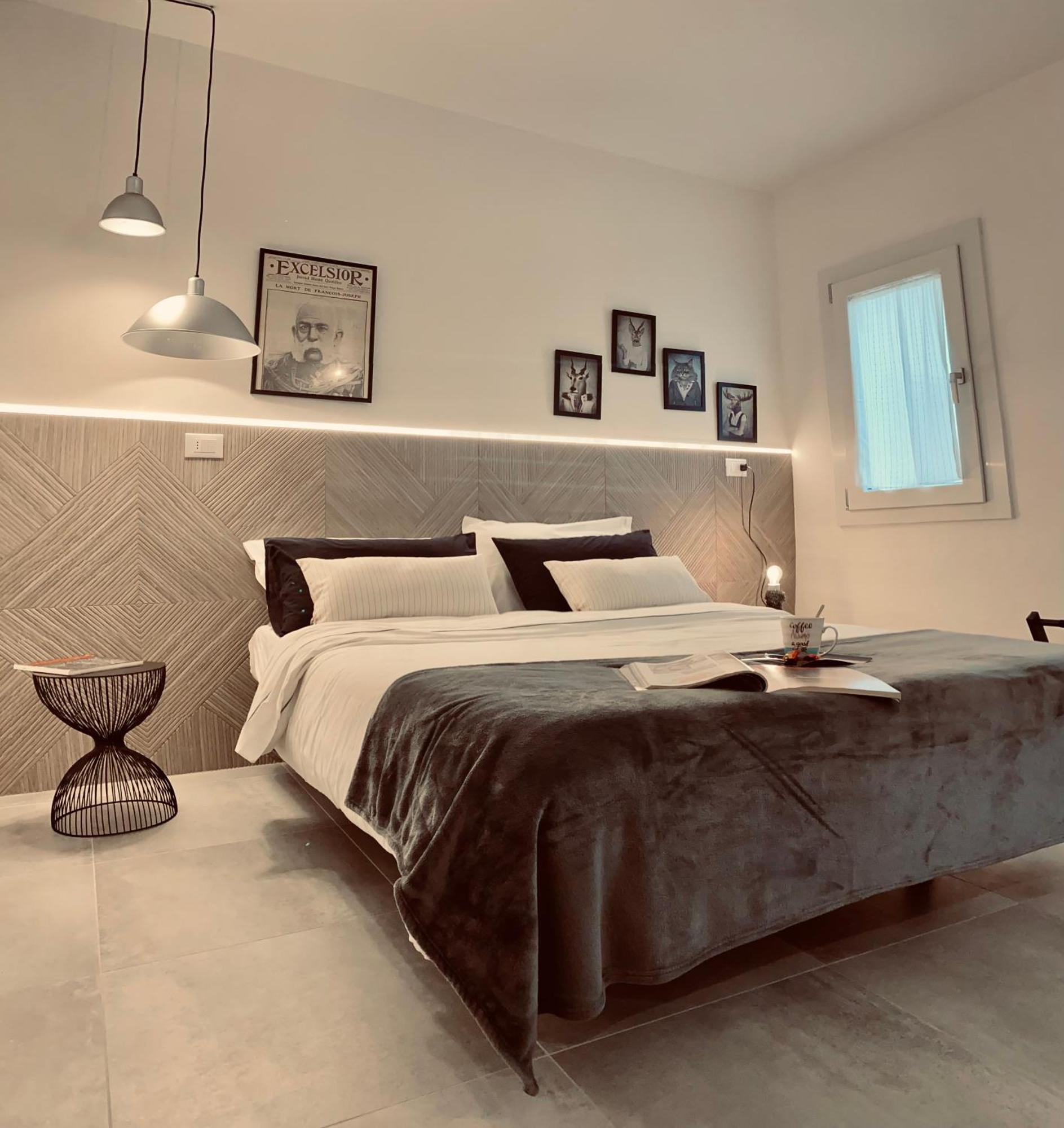 Centro Storico Industrial Apartment